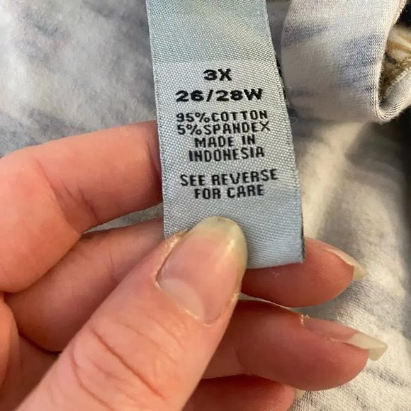 Catherines womens abstract animal print stretch casual tshirt soft 3X - Picture 2 of 10